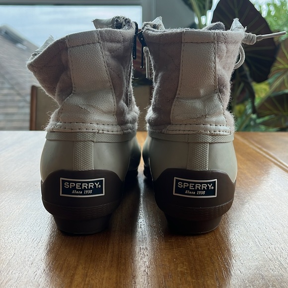 Insulated Sperry quilted waterproof duck boots side zipper Women’s size 8 - Picture 3 of 6